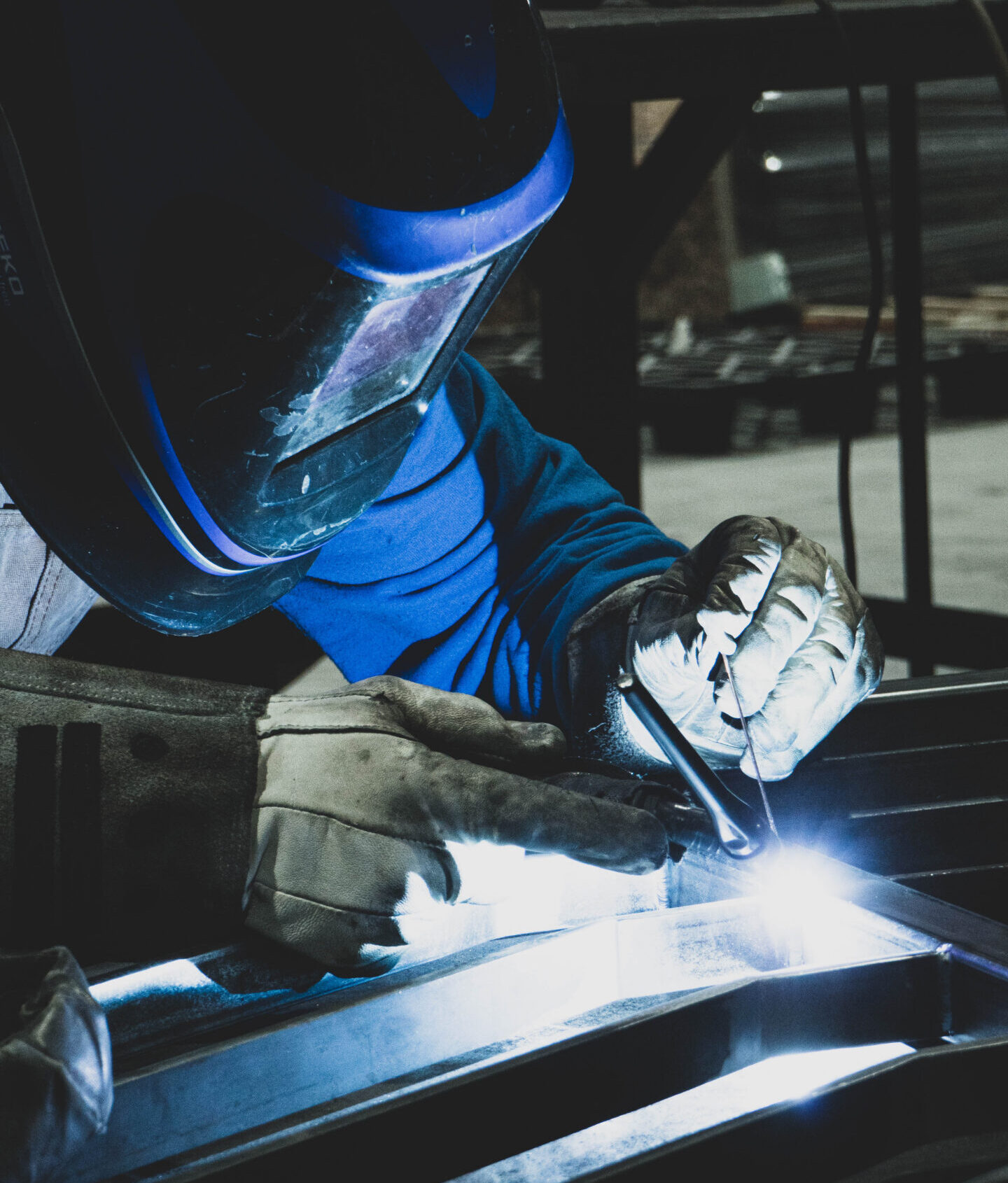 Welded vs. Mechanically Fastened Architectural Metal: When to Use Each, Toronto, New York, Miami, Canada, USA